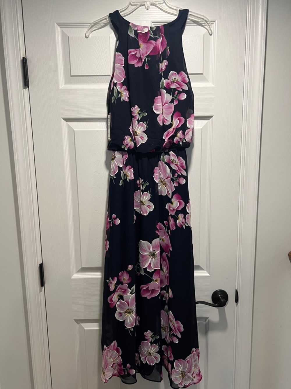 NWT Women's Robbie Bee Halter Maxi Dress with Floral Print, size 6 - Picture 5 of 8